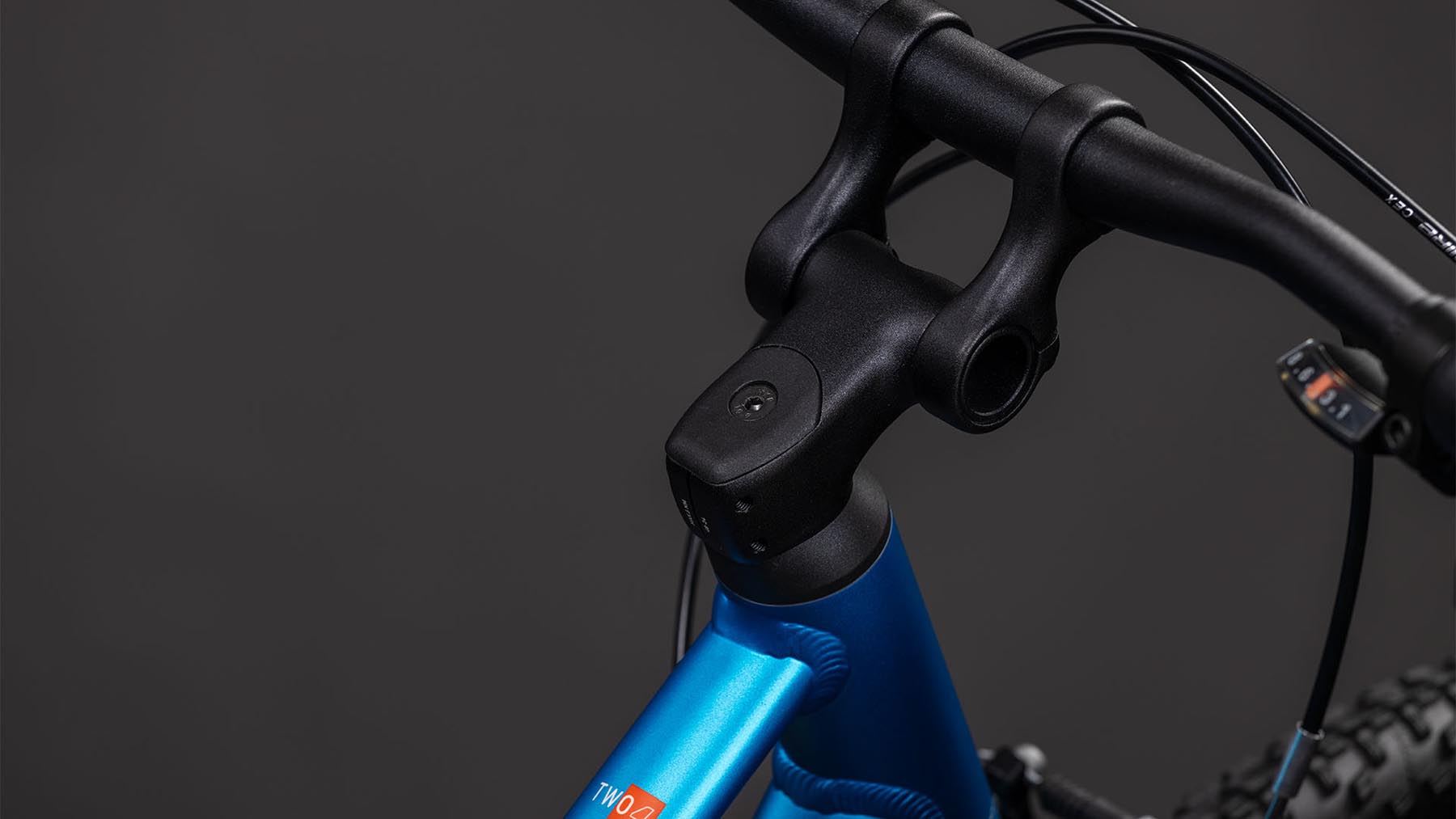 150700-Cube-Numove-240-topasblue-n-nebula-2026-Kinderrad-24-Zoll-01