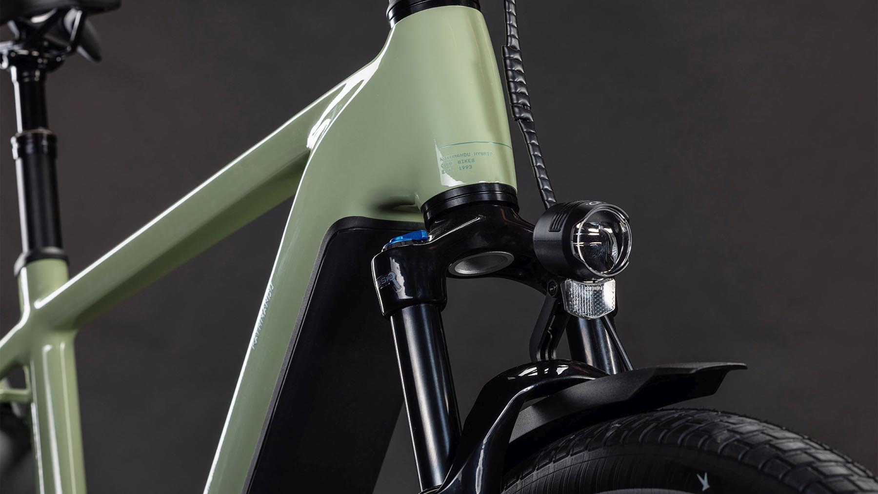 112130-Cube-Kathmandu-Hybrid-ONE-800-pea-n-green-2026-EBike-Trekkingrad-Herren-05