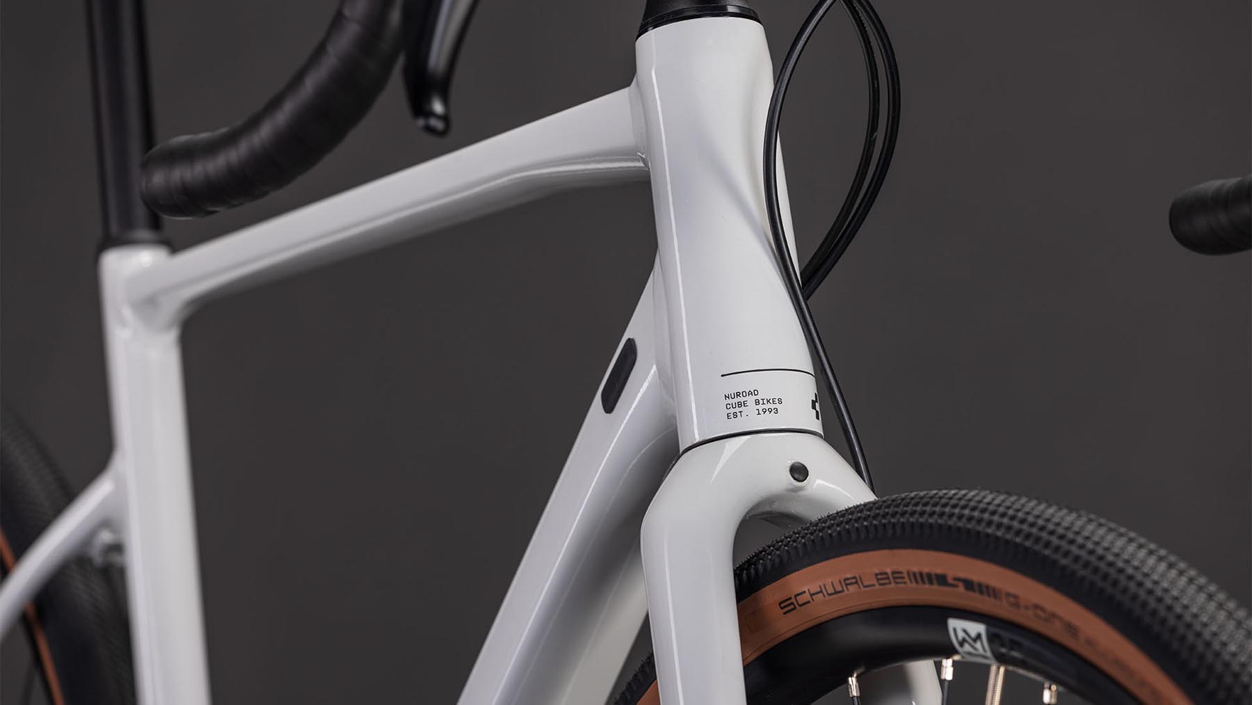129400-Cube-Nuroad-EX-cotton-n-grey-2026-Gravel-Bike-05