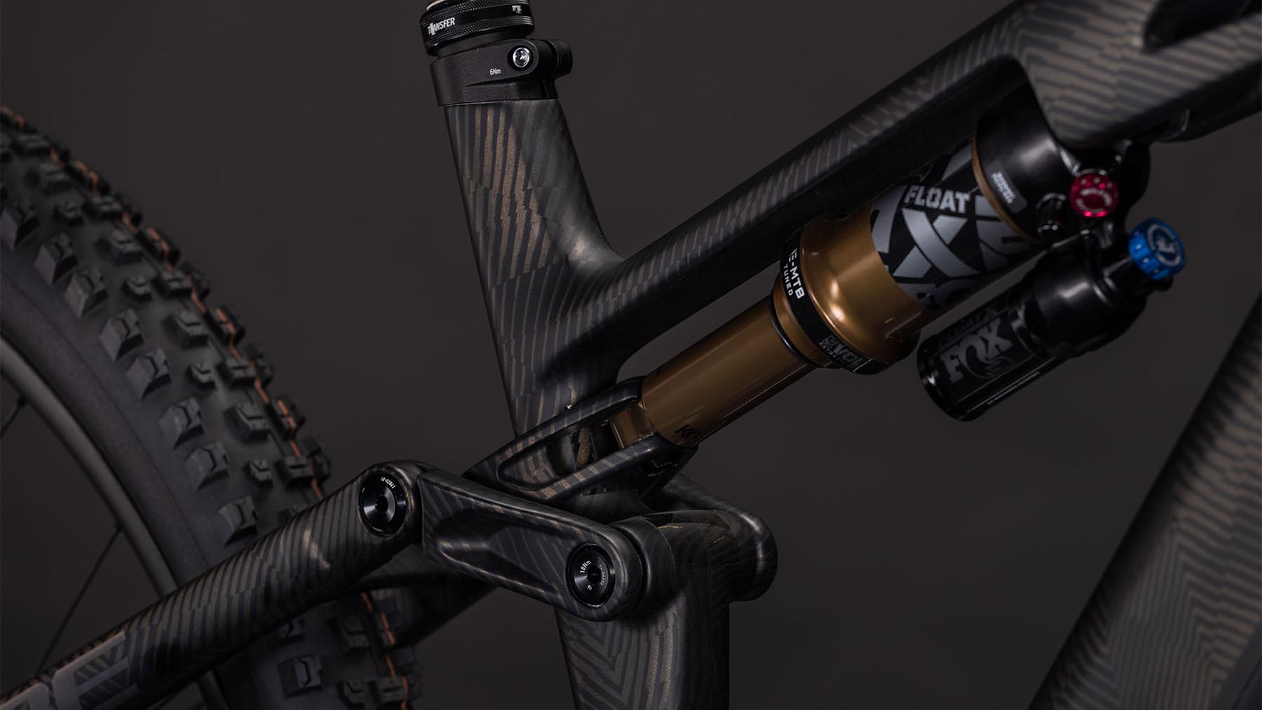 102900-Cube-Stereo-Hybrid-ONE44-HPC-SLT-800-carbongrid-n-chrome-2026-EBike-Fully-Mountainbike-06