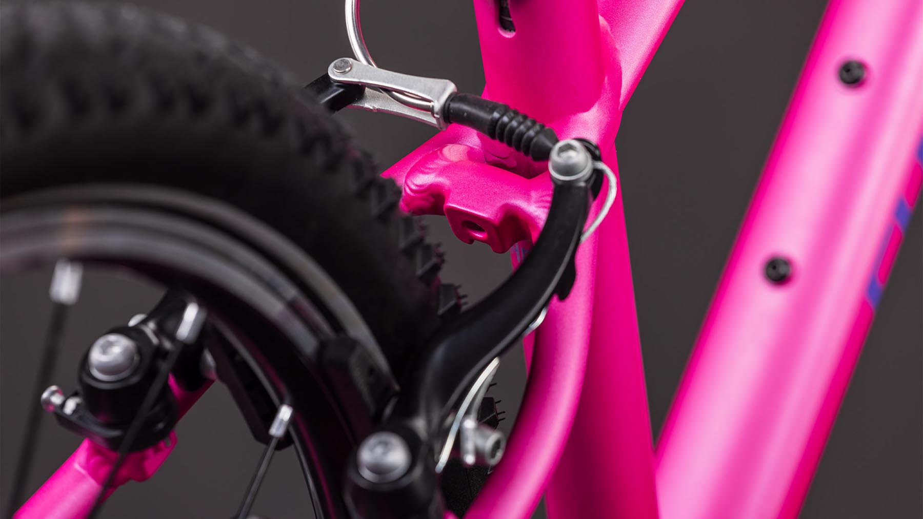 150720-Cube-Numove-240-fucsia-n-plum-2026-Kinderrad-24-Zoll-03