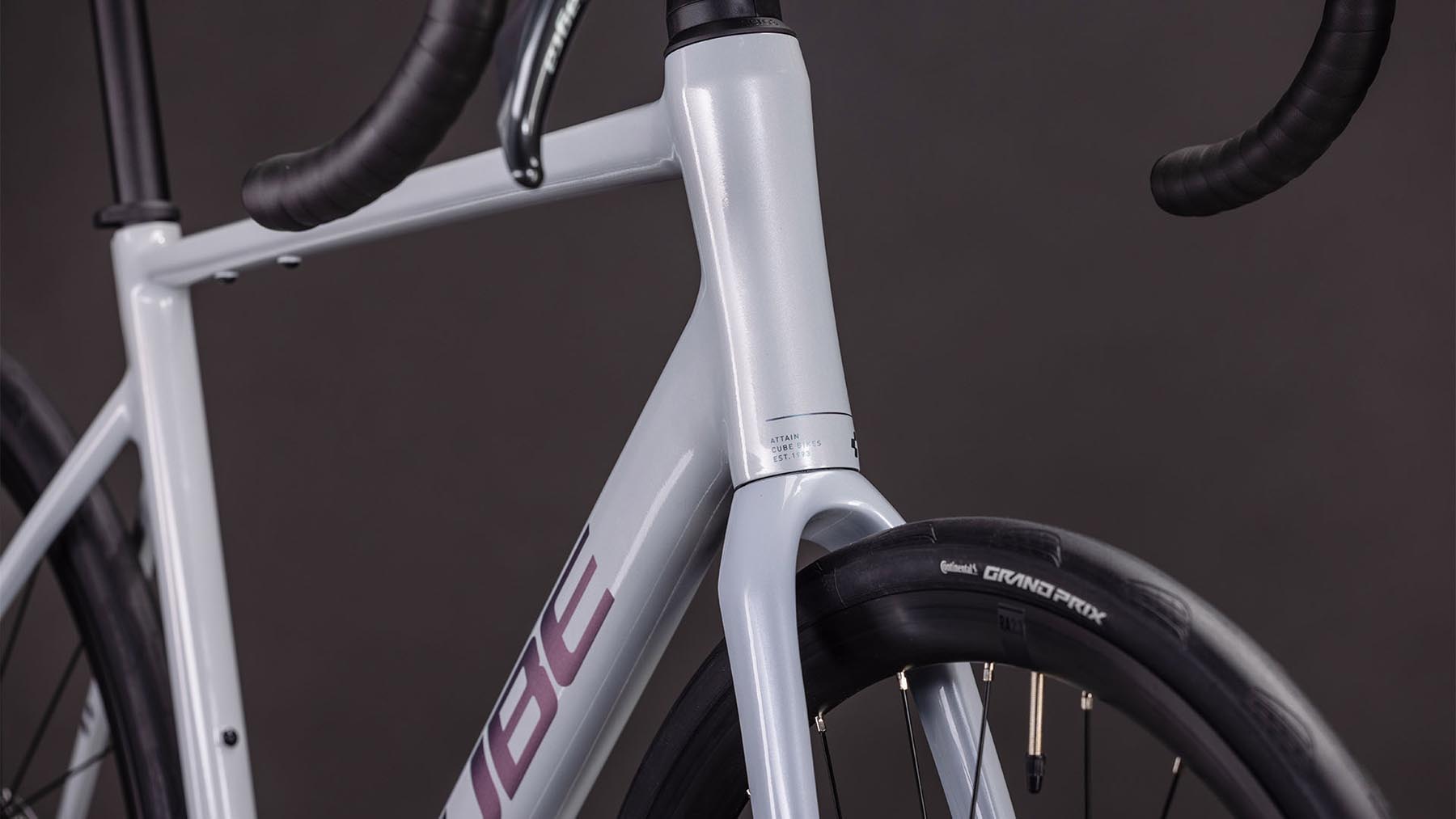 125200-Cube-Attain-Race-foggrey-n-shift-2026-Aluminium-Rennrad-05