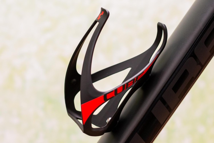 red bottle cage